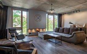 Manto Loft Style Apartment